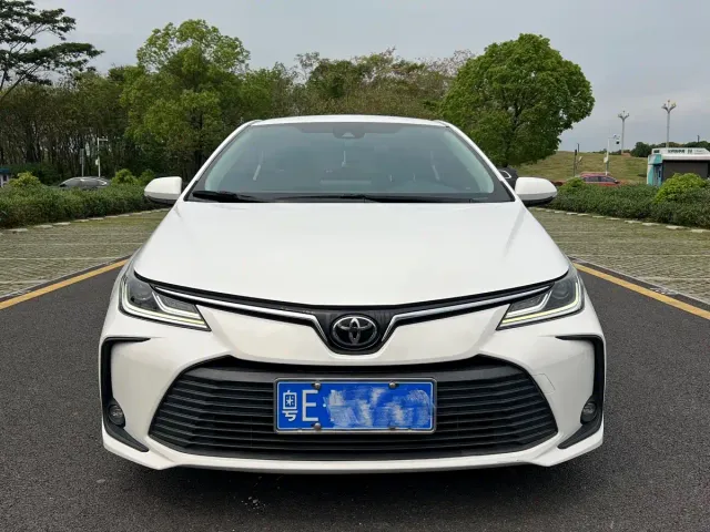 Фотография автомобиля — Toyota Corolla