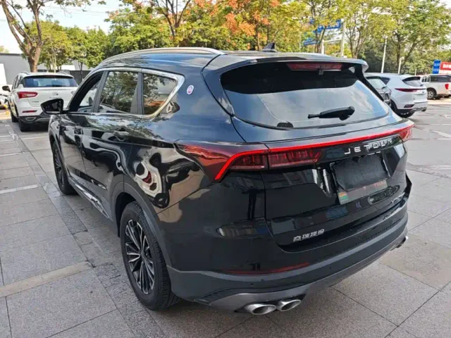 Jetour X70 Plus — Фото автомобиля 4