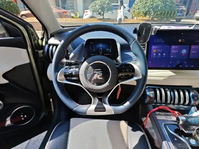 BYD Yuan PLUS — Фото автомобиля 6