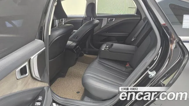 Kia K8 Hybrid — Фото автомобиля 12