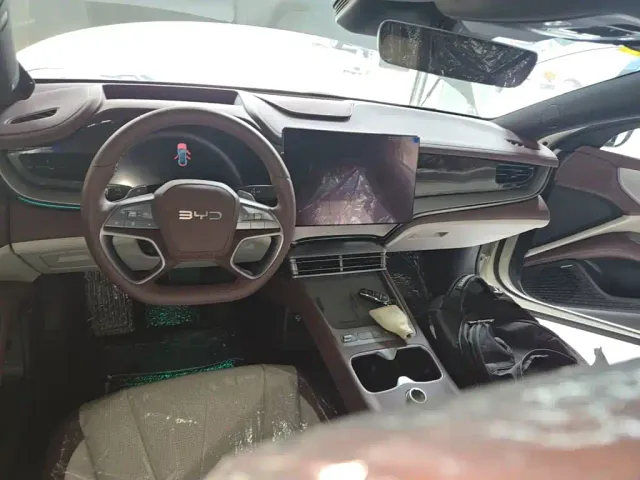BYD Seal 07 DM-i — Фото автомобиля 9