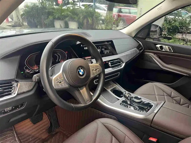 BMW X5 — Фото автомобиля 9