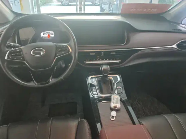GAC Trumpchi M6 — Фото автомобиля 9