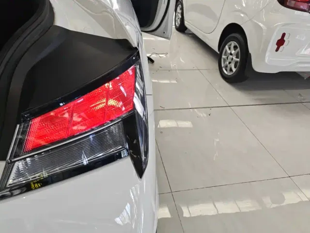 Hyundai Elantra — Фото автомобиля 7