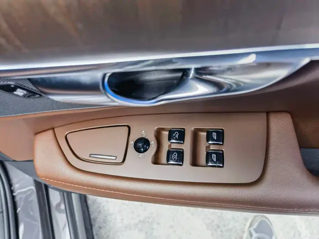 Volvo S90 — Фото автомобиля 19