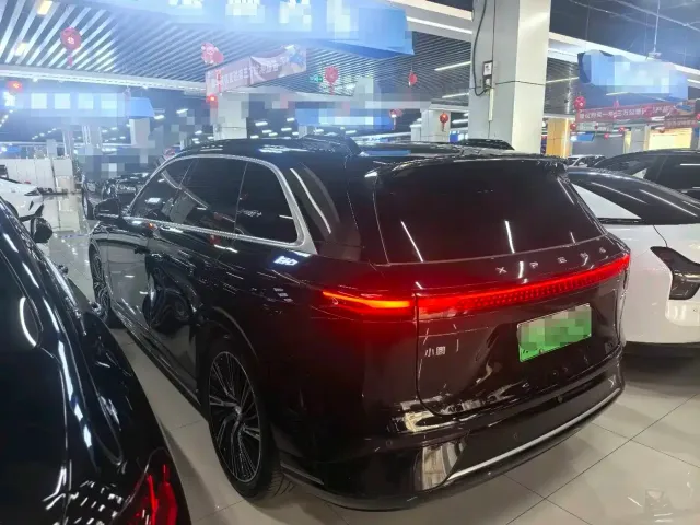 Xpeng G9 — Фото автомобиля 9