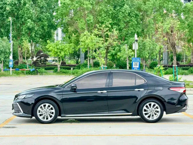 Toyota Camry — Фото автомобиля 8