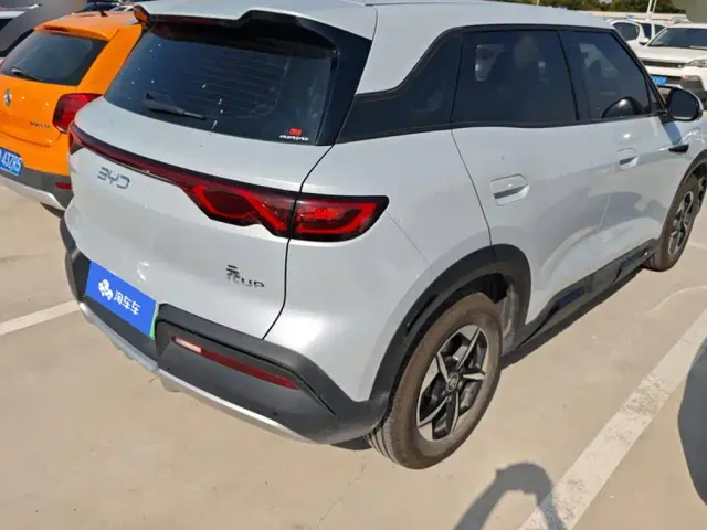 BYD Yuan UP — Фото автомобиля 3