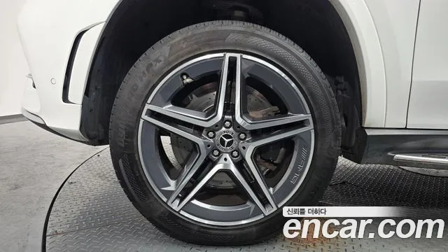 Mercedes-Benz GLS-Class — Фото автомобиля 5