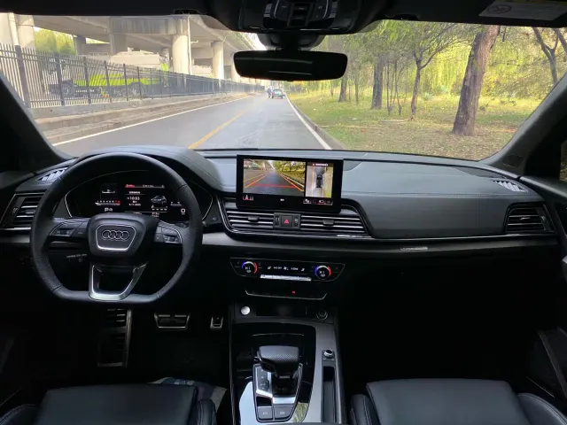 Audi Q5L — Фото автомобиля 6