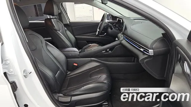 Hyundai Avante — Фото автомобиля 16