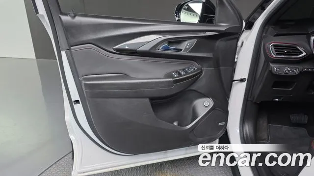 ChevroletGMDaewoo Trailblazer Trailblazer 1.3 турбо 4WD — Фото автомобиля 24