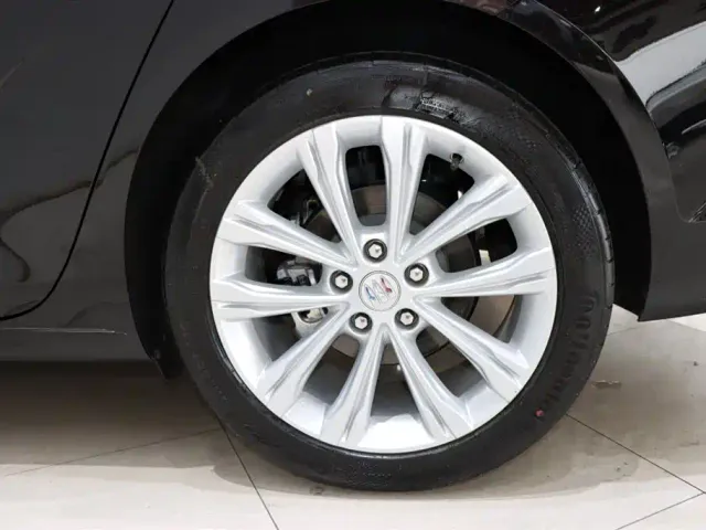 Buick Regal — Фото автомобиля 20