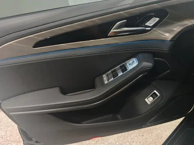 Hongqi H9 — Фото автомобиля 7