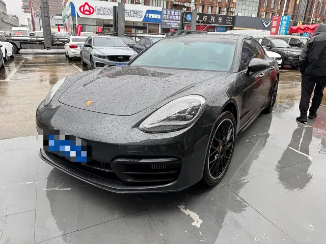 Фотография автомобиля — Porsche Panamera