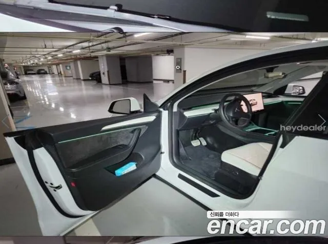 Tesla Model Y — Фото автомобиля 8
