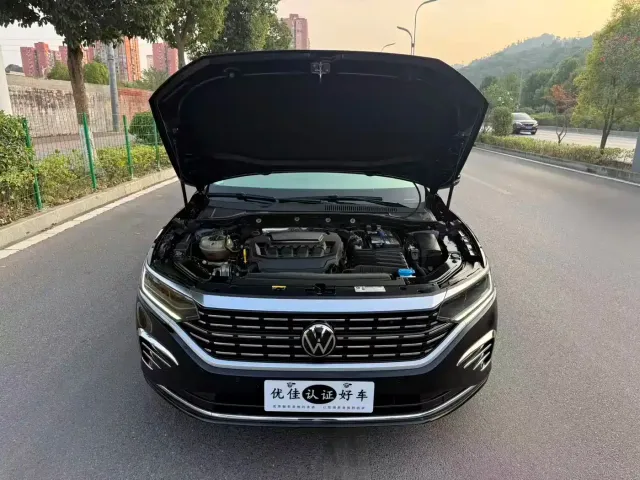 Volkswagen Passat — Фото автомобиля 9