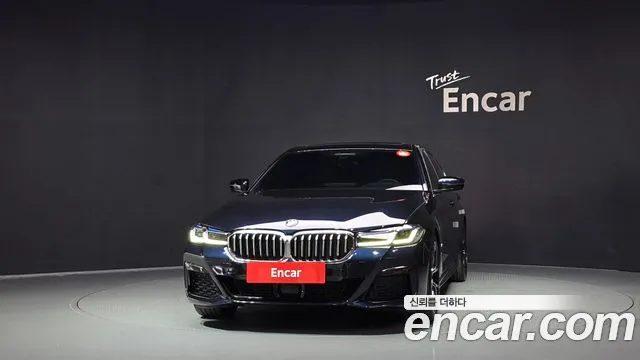 BMW 5 Series — Фото автомобиля 3