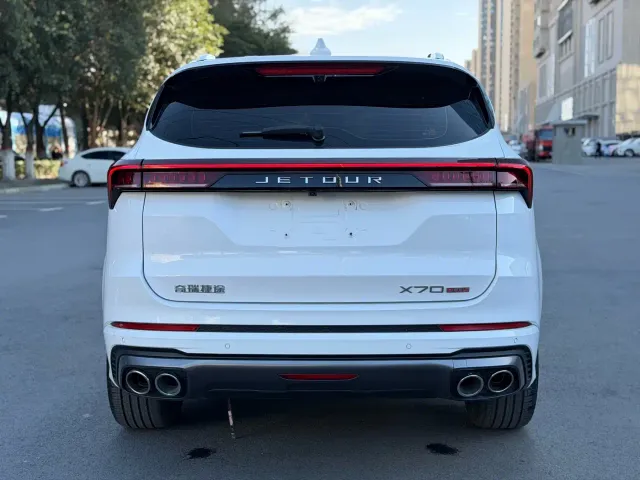 Jetour X70 Plus — Фото автомобиля 12