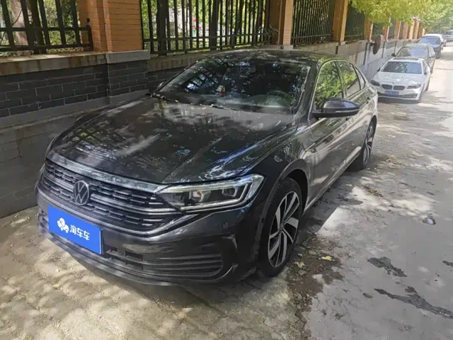 Фотография автомобиля — Volkswagen Sagitar
