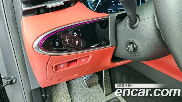 Genesis GV70 2.5T Бензин AWD — Фото автомобиля 16