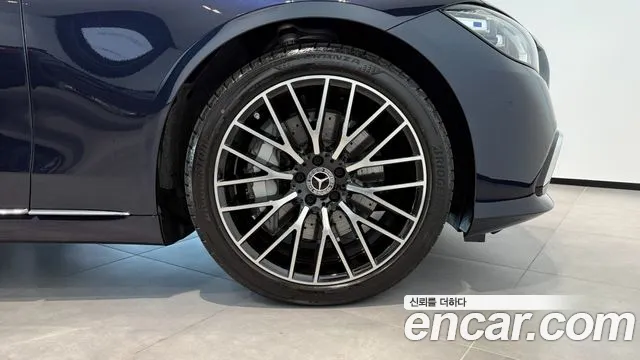 Mercedes-Benz S-Class — Фото автомобиля 5