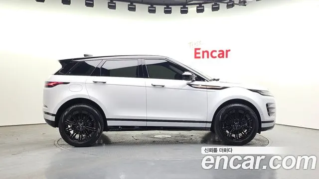Land Rover Range Rover Evoque Range Rover Evoque 2 поколение P250 Dynamic SE — Фото автомобиля 6