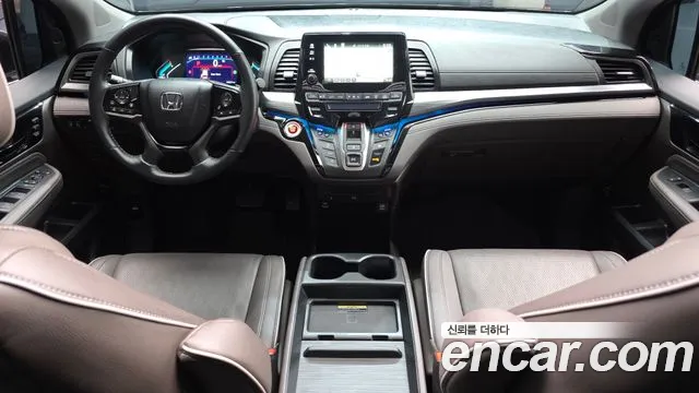 Honda Odyssey — Фото автомобиля 6