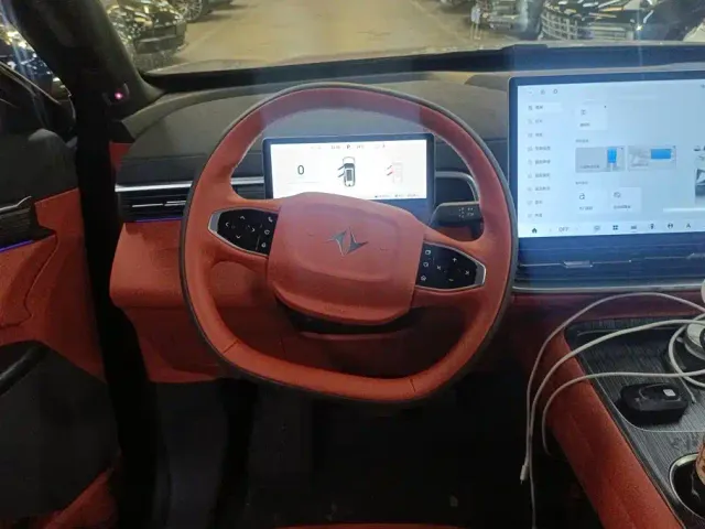 Dongfeng eπ 008 — Фото автомобиля 15