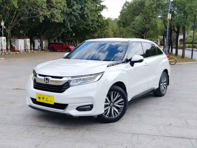 Фотография автомобиля — Honda Avancier
