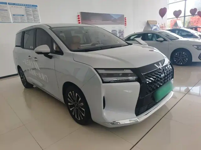 Wuling Starlight 730 — Фото автомобиля 3