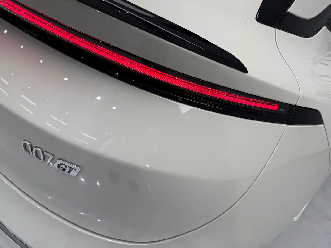 ZEEKR Zeekr 007GT 2025 AWD Smart Drive 75kWh — Фото автомобиля 16