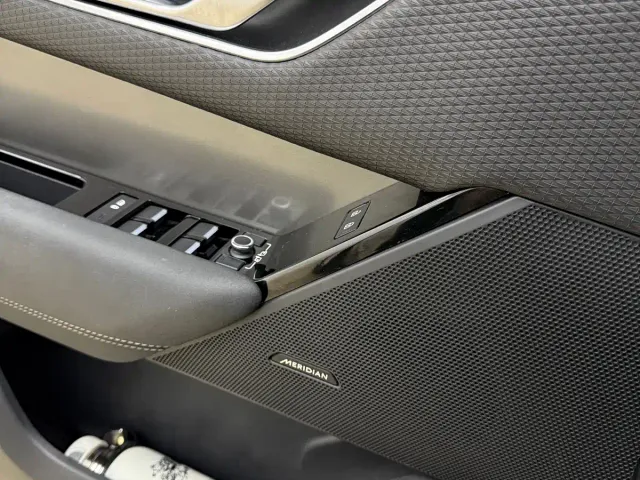 Land Rover Range Rover Velar — Фото автомобиля 15
