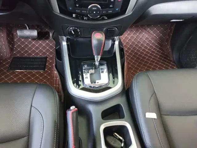 Nissan Navara — Фото автомобиля 13