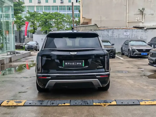 Cadillac Vistiq — Фото автомобиля 5