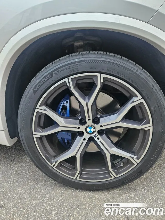 BMW X5 xDrive 40i M Sport — Фото автомобиля 16