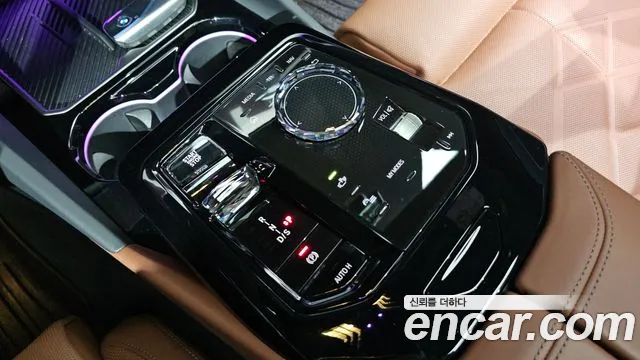 BMW 5-Series 5 серия (G60) — Фото автомобиля 9