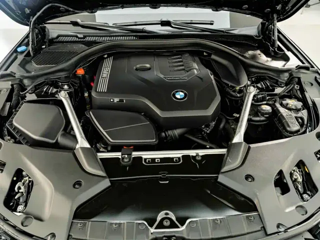BMW 5 Series — Фото автомобиля 24