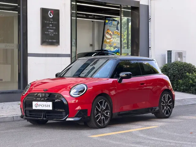 Фотография автомобиля — MINI Cooper