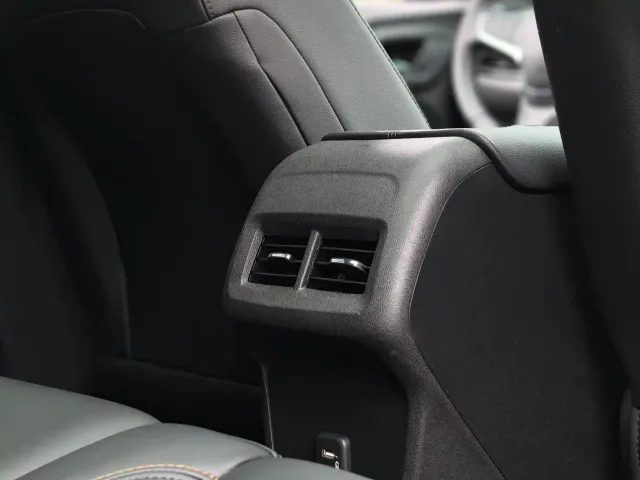 Chevrolet Equinox — Фото автомобиля 27