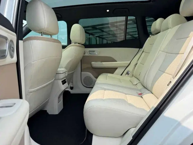 Toyota BoZhi 3X — Фото автомобиля 10