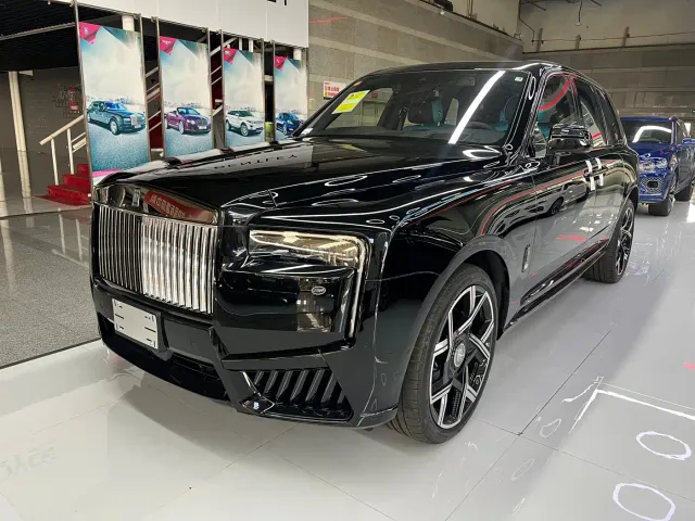 Фотография автомобиля — Rolls-Royce Cullinan
