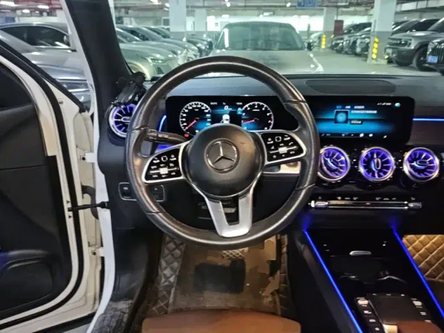 Mercedes-Benz GLB-Class — Фото автомобиля 10