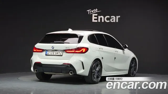 BMW 1 Series F40 — Фото автомобиля 2