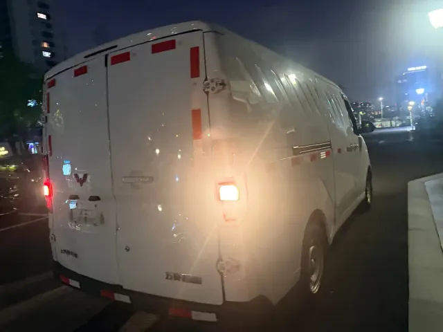 Wuling Yangguang — Фото автомобиля 7