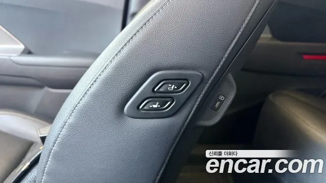 Kia Niro — Фото автомобиля 15