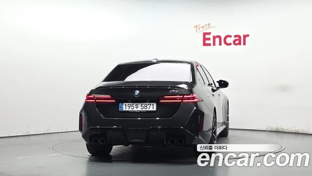 BMW M5 G90 — Фото автомобиля 4