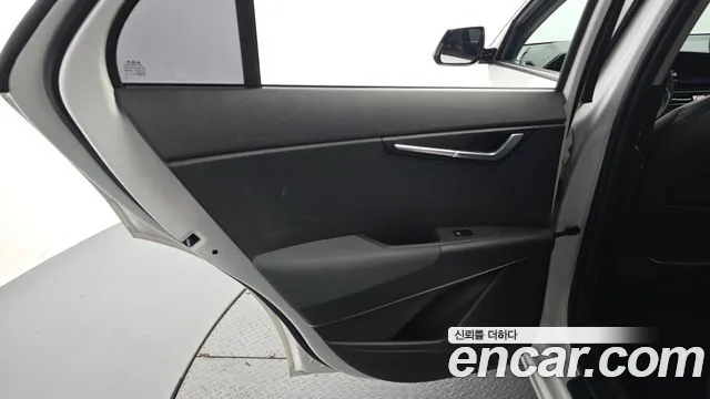 Kia Niro Niro (New) — Фото автомобиля 14