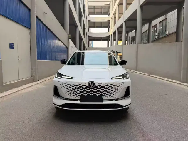 Changan CS55 Plus — Фото автомобиля 2