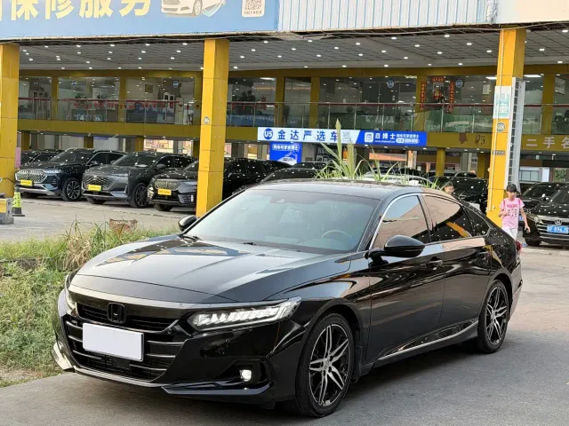Фотография автомобиля — Honda Accord